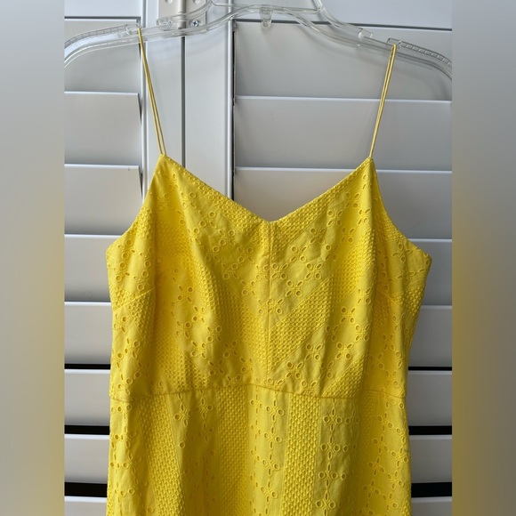 Gorgeous spaghetti straps summer dress from J Crew. Size 0. Drop waist - Picture 4 of 13